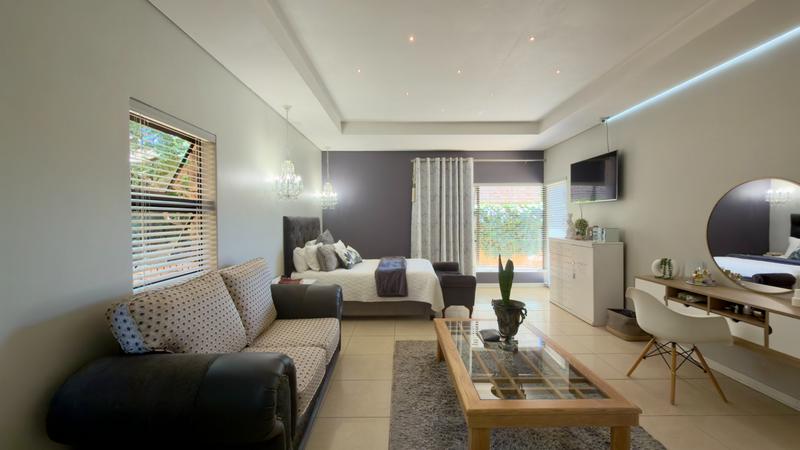 5 Bedroom Property for Sale in Pentagon Park Free State